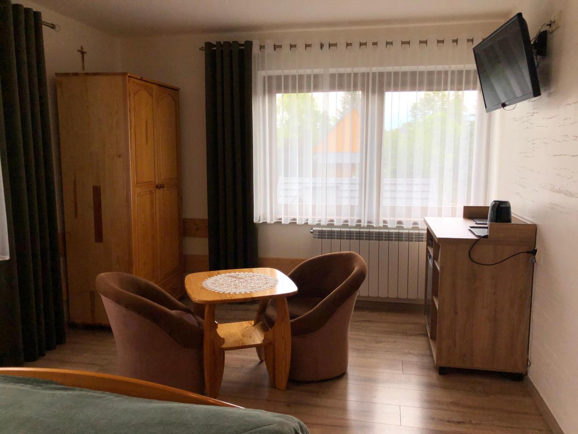 Dw Basia Pokoje I Apartament Białka Tatrzańska Exterior photo
